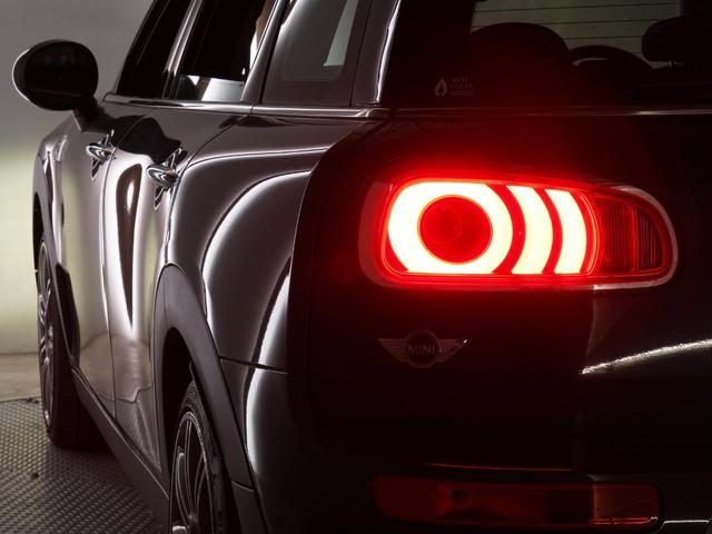 MINI クーパーSD クラブマン バックカメラ リア障害物センサー ドライビングモード スルーローディングシステム コンフォートアクセス アクティブクルコン 18インチYoursホイール 純正ナビ ETC2.0 整備付(40枚目)