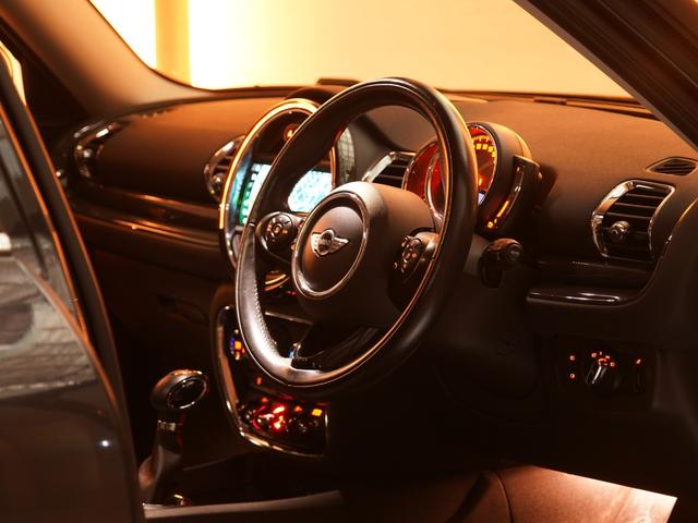 MINI クーパーSD クラブマン バックカメラ リア障害物センサー ドライビングモード スルーローディングシステム コンフォートアクセス アクティブクルコン 18インチYoursホイール 純正ナビ ETC2.0 整備付(41枚目)