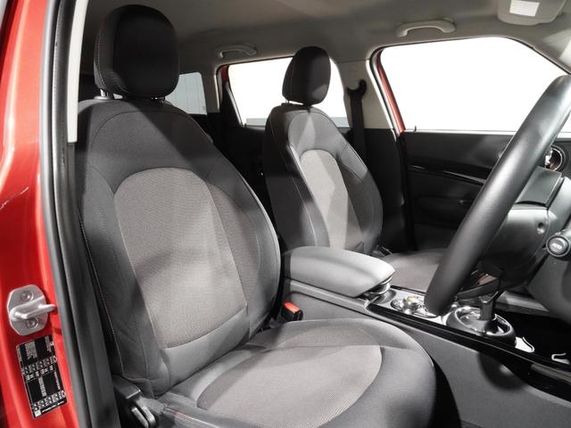 MINI クーパー クラブマン ワンオーナー ヘッドアップディスプレイ バックカメラ 前後障害物センサー ドライビングモード スルーローディングシステム パーキングアシスト LEDヘッドライト 純正ナビ ETC2.0 整備付(5枚目)