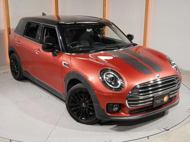 MINI クーパー クラブマン ワンオーナー ヘッドアップディスプレイ バックカメラ 前後障害物センサー ドライビングモード スルーローディングシステム パーキングアシスト LEDヘッドライト 純正ナビ ETC2.0 整備付(19枚目)