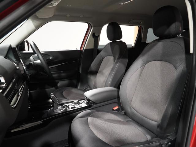 MINI クーパー クラブマン ワンオーナー ヘッドアップディスプレイ バックカメラ 前後障害物センサー ドライビングモード スルーローディングシステム パーキングアシスト LEDヘッドライト 純正ナビ ETC2.0 整備付(34枚目)