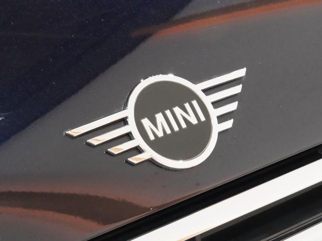 MINI クーパー クラブマン Yoursレザーシート/電動 シートヒーター harman/kardon パーキングアシスト バックカメラ 前後障害物センサー ドライビングモード 純正ナビ ETC2.0 整備付(22枚目)