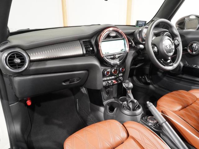 MINI クーパーS コンバーチブル ワンオーナー レザーシート/ヒーター クルコン バックカメラ リア障害物センサー コンフォートアクセス Yoursホイール/ステアリング Yoursソフトトップ 純正ナビ ETC2.0 整備付(15枚目)