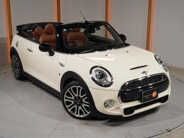 MINI クーパーS コンバーチブル ワンオーナー レザーシート/ヒーター クルコン バックカメラ リア障害物センサー コンフォートアクセス Yoursホイール/ステアリング Yoursソフトトップ 純正ナビ ETC2.0 整備付(22枚目)