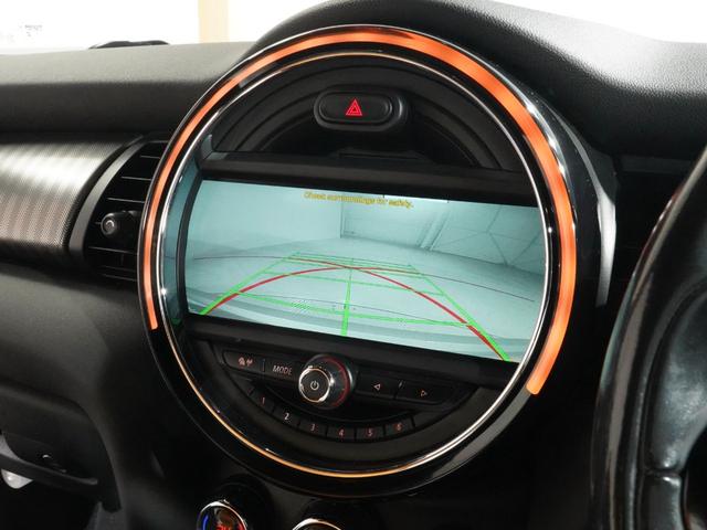 MINI クーパーS コンバーチブル Yoursソフトトップ/ハンドル レザーシート シートヒーター クルコン バックカメラ リア障害物センサー ドライビングモード 純正ナビ ETC2.0 整備付(6枚目)