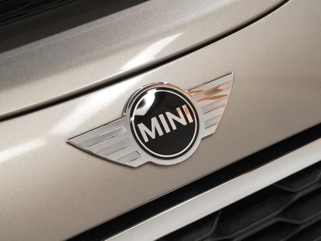 MINI クーパーS コンバーチブル Yoursソフトトップ/ハンドル レザーシート シートヒーター クルコン バックカメラ リア障害物センサー ドライビングモード 純正ナビ ETC2.0 整備付(25枚目)