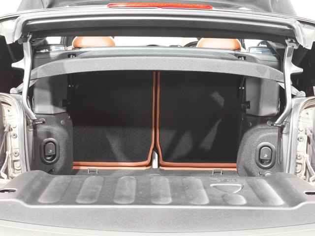 MINI クーパーS コンバーチブル Yoursソフトトップ/ハンドル レザーシート シートヒーター クルコン バックカメラ リア障害物センサー ドライビングモード 純正ナビ ETC2.0 整備付(31枚目)