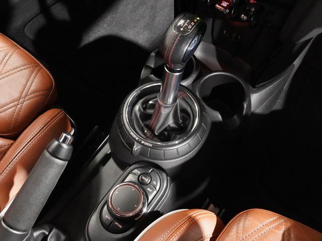 MINI クーパーS コンバーチブル Yoursソフトトップ/ハンドル レザーシート シートヒーター クルコン バックカメラ リア障害物センサー ドライビングモード 純正ナビ ETC2.0 整備付(40枚目)