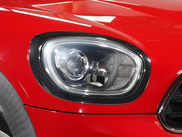 MINI クーパーD クロスオーバー ピクニックベンチ バックカメラ リア障害物センサー オートマチックテールゲート コンフォートアクセス アクティブクルコン 衝突軽減ブレーキ LEDヘッドライト 純正ナビ 整備付(21枚目)