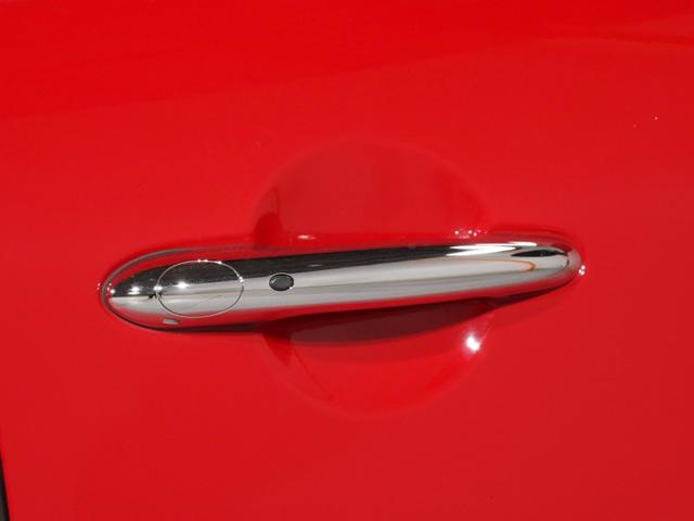 MINI クーパーD クロスオーバー ピクニックベンチ バックカメラ リア障害物センサー オートマチックテールゲート コンフォートアクセス アクティブクルコン 衝突軽減ブレーキ LEDヘッドライト 純正ナビ 整備付(25枚目)