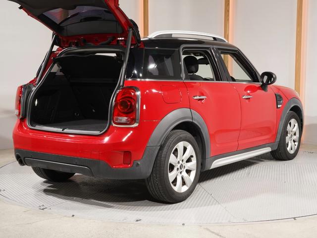 MINI クーパーD クロスオーバー ピクニックベンチ バックカメラ リア障害物センサー オートマチックテールゲート コンフォートアクセス アクティブクルコン 衝突軽減ブレーキ LEDヘッドライト 純正ナビ 整備付(28枚目)