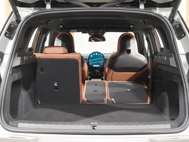 MINI カントリーマンD フェイバリット・トリム ベスキン/ブラウン シート&ハンドルヒーター バックカメラ アクティブクルコン パーキングアシスト ドライビングアシスト ワイヤレスチャージ ヘッドアップディスプレイ ETC2.0 整備付(34枚目)