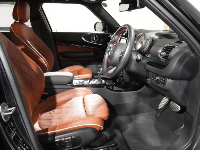 MINI ジョンクーパーワークス クラブマン アラームシステム レザーシート/電動 シートヒーター harman/kardon 純正ナビ AppleCarPlay バックカメラ 前後障害物センサー パーキングアシスト ETC2.0 整備付(13枚目)