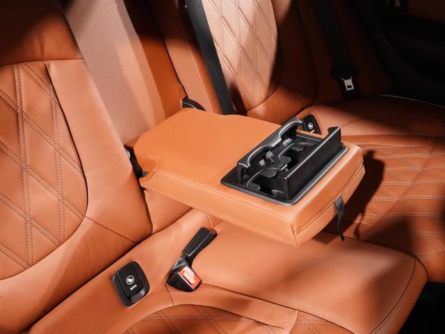 MINI ジョンクーパーワークス クラブマン アラームシステム レザーシート/電動 シートヒーター harman/kardon 純正ナビ AppleCarPlay バックカメラ 前後障害物センサー パーキングアシスト ETC2.0 整備付(39枚目)