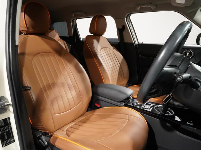 MINI クーパー クラブマン ドライビングモード パーキングアシスト バックカメラ 前後障害物センサー アクティブクルコン コンフォートアクセス ストレージコンパートメントパッケージ CABANAカバー ETC2.0 整備付(5枚目)