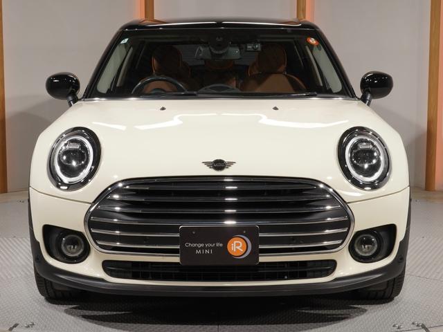 MINI クーパー クラブマン ドライビングモード パーキングアシスト バックカメラ 前後障害物センサー アクティブクルコン コンフォートアクセス ストレージコンパートメントパッケージ CABANAカバー ETC2.0 整備付(8枚目)