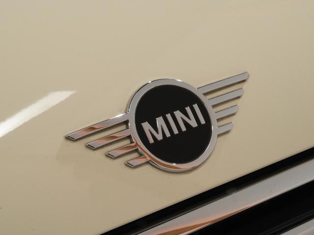 MINI クーパー クラブマン ドライビングモード パーキングアシスト バックカメラ 前後障害物センサー アクティブクルコン コンフォートアクセス ストレージコンパートメントパッケージ CABANAカバー ETC2.0 整備付(22枚目)