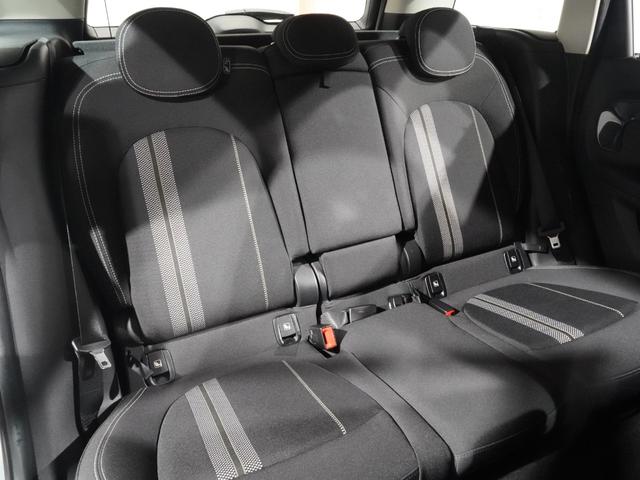 MINI クーパーSD クロスオーバー オール4 アラームシステム シートヒーター パーキングアシスト バックカメラ 前後障害物センサー アクティブクルコン ドライビングモード 純正ナビ ETC2.0 整備付(38枚目)