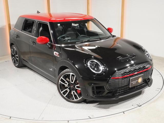 ＭＩＮＩ ジョンクーパーワークス　クラブマン　ＪＣＷ・トリム　アラームシステム　ハーフレザーシート　純正ナビ　ＡｐｐｌｅＣａｒＰｌａｙ　ワイヤレスチャージ　アクティブクルコン　バックカメラ　前後障害物センサー　ヘッドアップディスプレイ　ＥＴＣ２．０　整備付（19枚目）