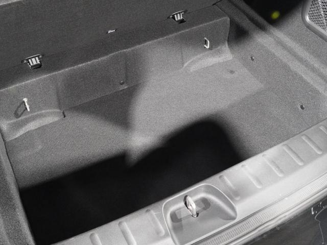 ＭＩＮＩ ジョンクーパーワークス　クラブマン　ＪＣＷ・トリム　アラームシステム　ハーフレザーシート　純正ナビ　ＡｐｐｌｅＣａｒＰｌａｙ　ワイヤレスチャージ　アクティブクルコン　バックカメラ　前後障害物センサー　ヘッドアップディスプレイ　ＥＴＣ２．０　整備付（35枚目）