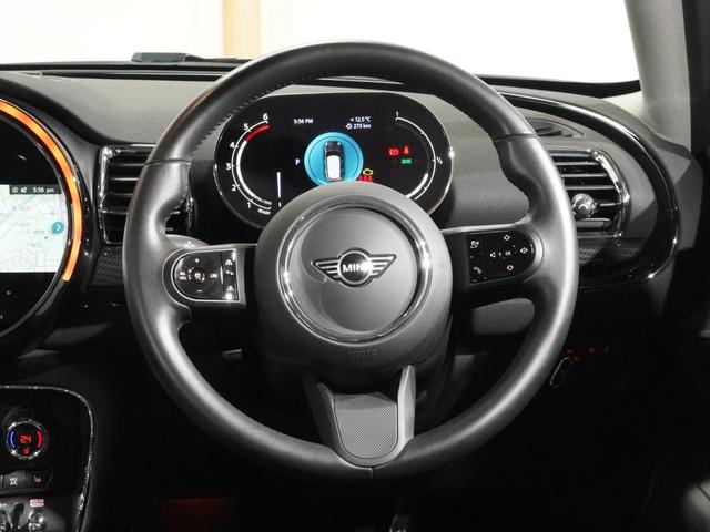 ＭＩＮＩ クーパーＤクラブマンプレミアム＋Ｐクラシック・トリム　レザーシート　シートヒーター　純正ナビ　ＡｐｐｌｅＣａｒＰｌａｙ　アクティブクルコン　ワイヤレスチャージ　バックカメラ　前後障害物センサー　パーキングアシスト　ドライビングモード　ＥＴＣ２．０　整備付（17枚目）