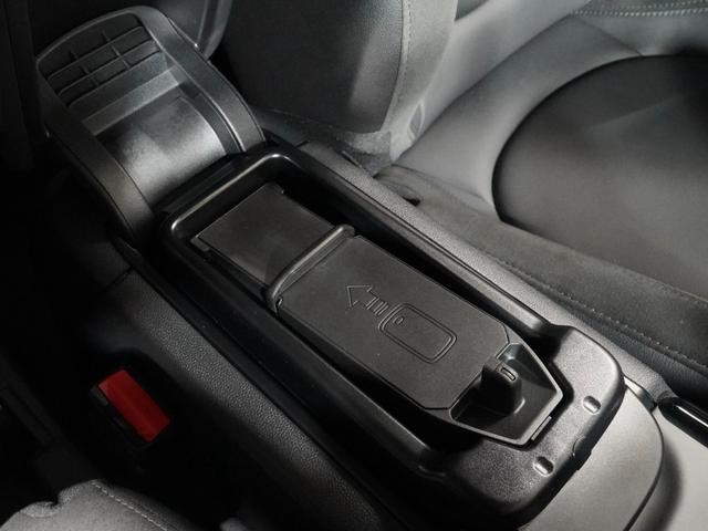 ＭＩＮＩ クーパーＤクラブマンプレミアム＋Ｐクラシック・トリム　レザーシート　シートヒーター　純正ナビ　ＡｐｐｌｅＣａｒＰｌａｙ　アクティブクルコン　ワイヤレスチャージ　バックカメラ　前後障害物センサー　パーキングアシスト　ドライビングモード　ＥＴＣ２．０　整備付（41枚目）