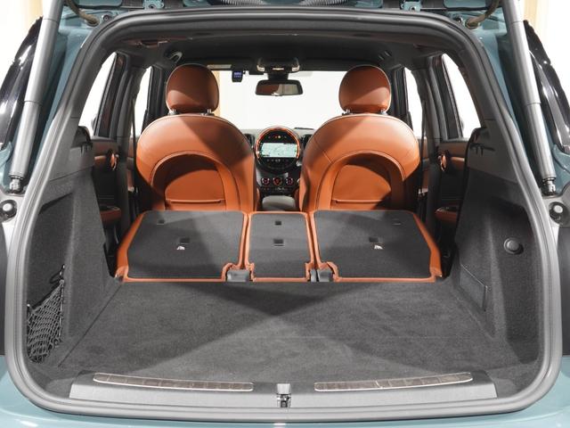 ＭＩＮＩ クーパーＳＤ　クロスオーバー　オール４　レザーシート／ヒーター　電動シート　ピクニックベンチ　ワイヤレスチャージ　純正ナビ　ＡｐｐｌｅＣａｒＰｌａｙ　ヘッドアップディスプレイ　バックカメラ　前後障害物センサー　ＴＣ２．０　整備付（34枚目）
