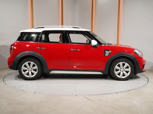 ■※ショールーム以外の離れたモータープールにて保管している車輌もあるため、実車をご覧になりたい場合は、お手数ですがご来店前に事前確認のご連絡を頂きますようお願い致します。