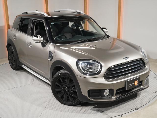 ＭＩＮＩ クーパーＤ　クロスオーバー　シートヒーター　バックカメラ　リア障害物センサー　オートマチックテールゲート　衝突被害軽減ブレーキ　コンフォートアクセス　純正ナビ　ＥＴＣ２．０　整備付（19枚目）
