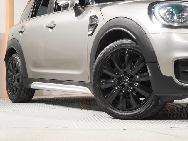 ＭＩＮＩ クーパーＤ　クロスオーバー　シートヒーター　バックカメラ　リア障害物センサー　オートマチックテールゲート　衝突被害軽減ブレーキ　コンフォートアクセス　純正ナビ　ＥＴＣ２．０　整備付（20枚目）
