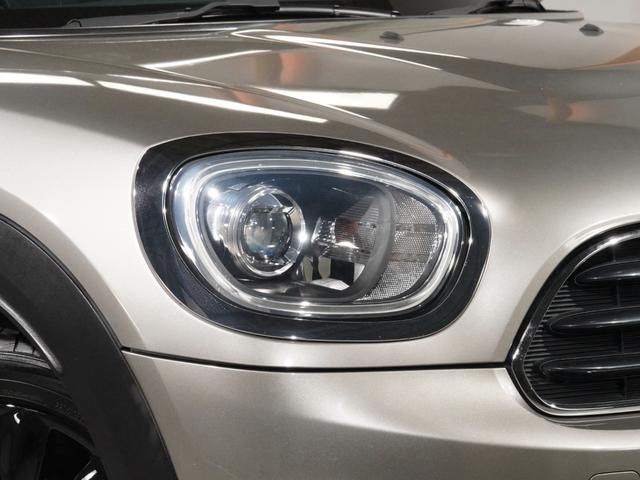 ＭＩＮＩ クーパーＤ　クロスオーバー　シートヒーター　バックカメラ　リア障害物センサー　オートマチックテールゲート　衝突被害軽減ブレーキ　コンフォートアクセス　純正ナビ　ＥＴＣ２．０　整備付（21枚目）
