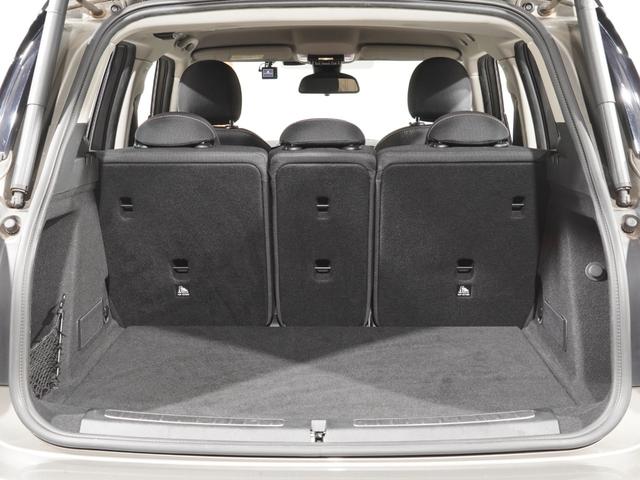 ＭＩＮＩ クーパーＤ　クロスオーバー　シートヒーター　バックカメラ　リア障害物センサー　オートマチックテールゲート　衝突被害軽減ブレーキ　コンフォートアクセス　純正ナビ　ＥＴＣ２．０　整備付（30枚目）