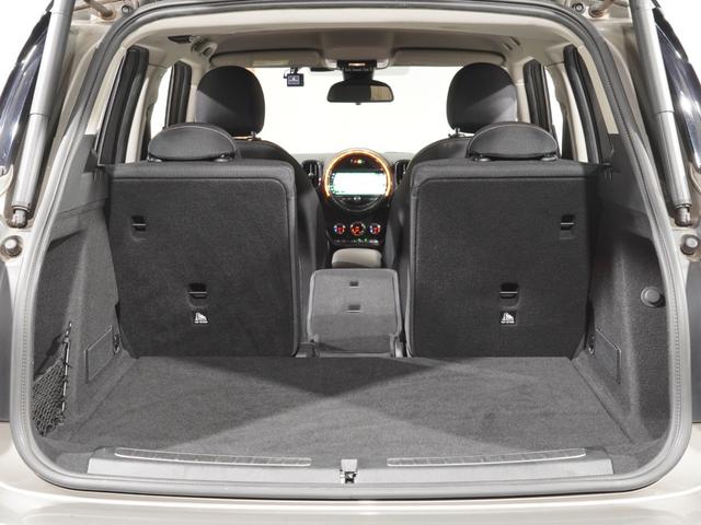 ＭＩＮＩ クーパーＤ　クロスオーバー　シートヒーター　バックカメラ　リア障害物センサー　オートマチックテールゲート　衝突被害軽減ブレーキ　コンフォートアクセス　純正ナビ　ＥＴＣ２．０　整備付（31枚目）