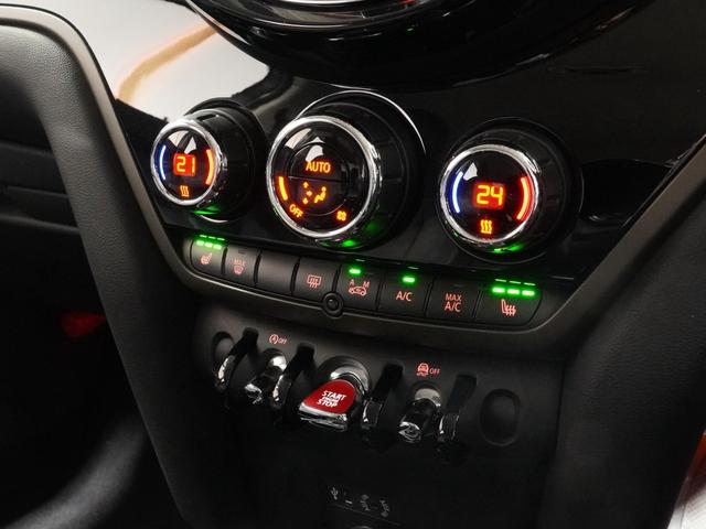 ＭＩＮＩ クーパーＤ　クロスオーバー　シートヒーター　バックカメラ　リア障害物センサー　オートマチックテールゲート　衝突被害軽減ブレーキ　コンフォートアクセス　純正ナビ　ＥＴＣ２．０　整備付（39枚目）
