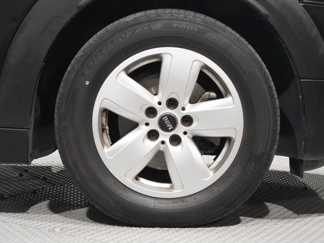 ＭＩＮＩ クロスオーバー　バッキンガム　クルコン　コンフォートアクセス　衝突被害軽減ブレーキ　バックカメラ　ストレージコンパートメントパッケージ　ＬＥＤヘッドライト／フォグランプ　ＥＴＣ　整備付（11枚目）