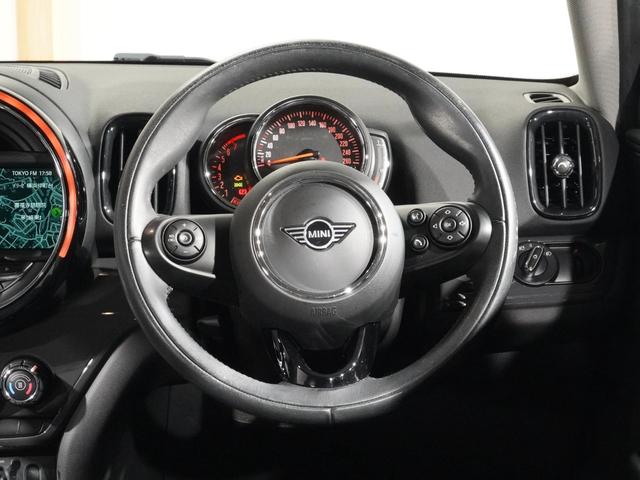 ＭＩＮＩ クロスオーバー　バッキンガム　クルコン　コンフォートアクセス　衝突被害軽減ブレーキ　バックカメラ　ストレージコンパートメントパッケージ　ＬＥＤヘッドライト／フォグランプ　ＥＴＣ　整備付（17枚目）