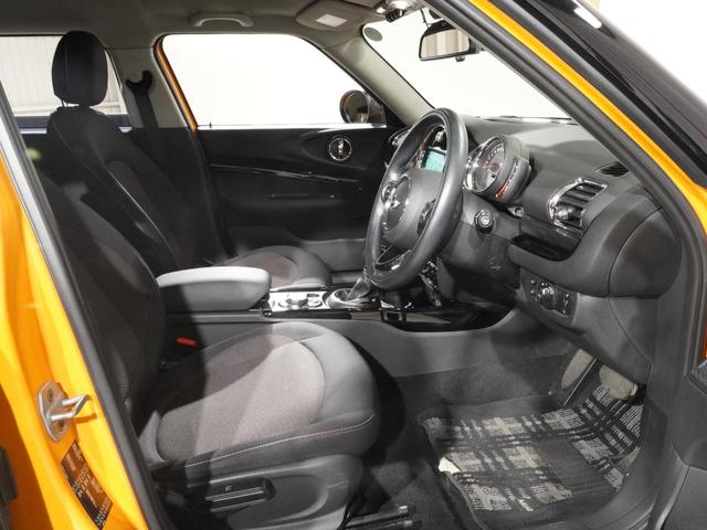 ＭＩＮＩ クーパー　クラブマン　アクティブクルコン　衝突被害軽減ブレーキ　バックカメラ　リア障害物センサー　コンフォートアクセス　スルーローディングシステム　ＬＥＤヘッドライト　ＥＴＣ２．０　整備付（13枚目）