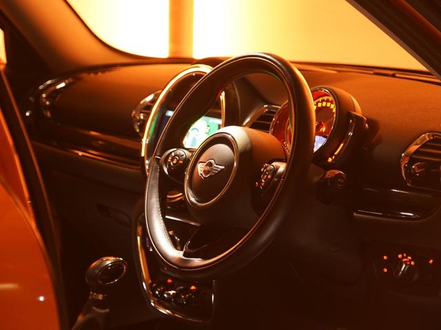 ＭＩＮＩ クーパー　クラブマン　アクティブクルコン　衝突被害軽減ブレーキ　バックカメラ　リア障害物センサー　コンフォートアクセス　スルーローディングシステム　ＬＥＤヘッドライト　ＥＴＣ２．０　整備付（41枚目）