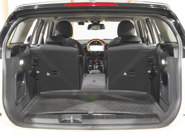 ＭＩＮＩ クーパーＤ　クラブマン　ＡｐｐｌｅＣａｒＰｌａｙ　純正ナビ　ワイヤレスチャージ　ドライビングモード　パーキングアシスト　バックカメラ　前後障害物センサー　スルーローディングシステム　ＥＴＣ２．０　整備付（30枚目）