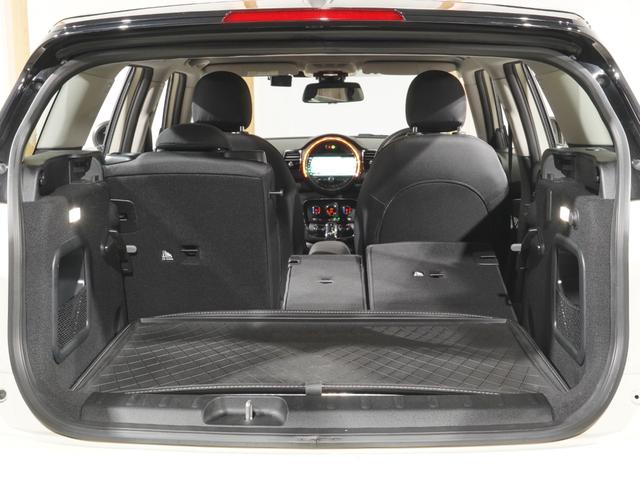 ＭＩＮＩ クーパーＤ　クラブマン　ＡｐｐｌｅＣａｒＰｌａｙ　純正ナビ　ワイヤレスチャージ　ドライビングモード　パーキングアシスト　バックカメラ　前後障害物センサー　スルーローディングシステム　ＥＴＣ２．０　整備付（31枚目）