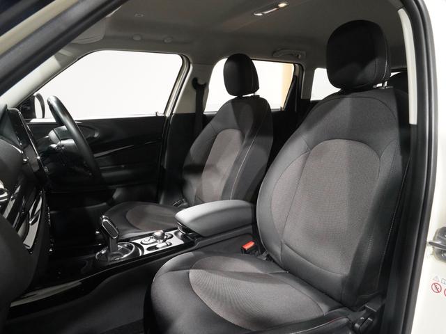 ＭＩＮＩ クーパーＤ　クラブマン　ＡｐｐｌｅＣａｒＰｌａｙ　純正ナビ　ワイヤレスチャージ　ドライビングモード　パーキングアシスト　バックカメラ　前後障害物センサー　スルーローディングシステム　ＥＴＣ２．０　整備付（34枚目）