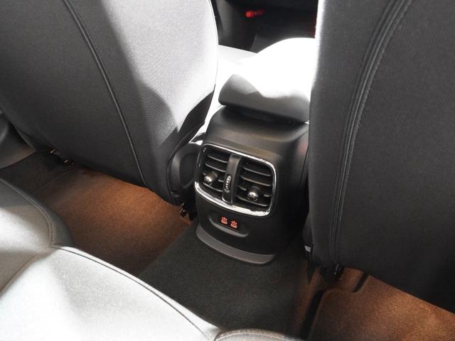 ＭＩＮＩ クーパーＤ　クラブマン　ＡｐｐｌｅＣａｒＰｌａｙ　純正ナビ　ワイヤレスチャージ　ドライビングモード　パーキングアシスト　バックカメラ　前後障害物センサー　スルーローディングシステム　ＥＴＣ２．０　整備付（37枚目）
