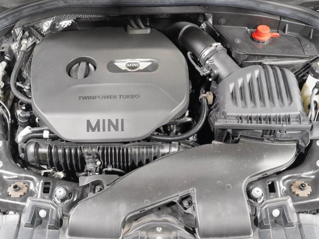 ＭＩＮＩ クーパーＳ　クラブマン　クルコン　ドライビングモード　コンフォートアクセス　バックカメラ　リア障害物センサー　スルーローディングシステム　純正ナビ　ＥＴＣ２．０　整備付（7枚目）
