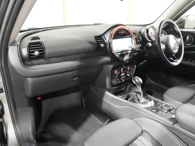 ＭＩＮＩ クーパーＳ　クラブマン　クルコン　ドライビングモード　コンフォートアクセス　バックカメラ　リア障害物センサー　スルーローディングシステム　純正ナビ　ＥＴＣ２．０　整備付（15枚目）