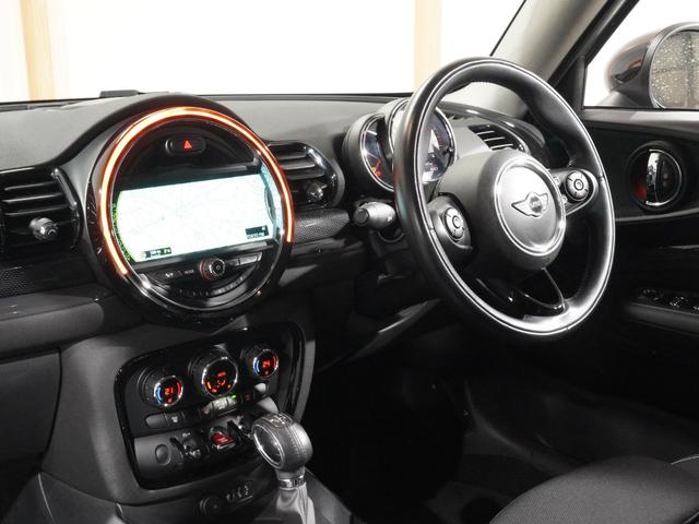 ＭＩＮＩ クーパーＳ　クラブマン　クルコン　ドライビングモード　コンフォートアクセス　バックカメラ　リア障害物センサー　スルーローディングシステム　純正ナビ　ＥＴＣ２．０　整備付（18枚目）