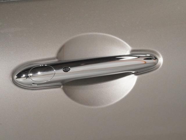 ＭＩＮＩ クーパーＳ　クラブマン　クルコン　ドライビングモード　コンフォートアクセス　バックカメラ　リア障害物センサー　スルーローディングシステム　純正ナビ　ＥＴＣ２．０　整備付（25枚目）