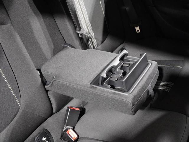 ＭＩＮＩ クーパーＳ　クラブマン　クルコン　ドライビングモード　コンフォートアクセス　バックカメラ　リア障害物センサー　スルーローディングシステム　純正ナビ　ＥＴＣ２．０　整備付（36枚目）