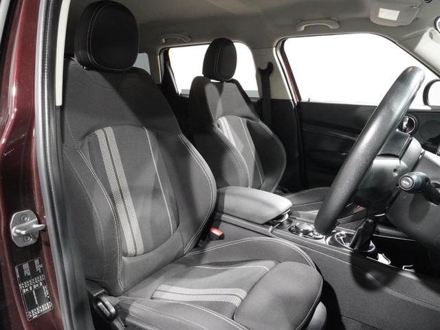 ＭＩＮＩ クーパーＳＤ　クラブマン　コンフォートアクセス　バックカメラ　リア障害物センサー　アクティブクルコン　ドライビングモード　スルーローディングシステム　衝突被害軽減ブレーキ　純正ナビ　ＥＴＣ２．０　整備付（5枚目）