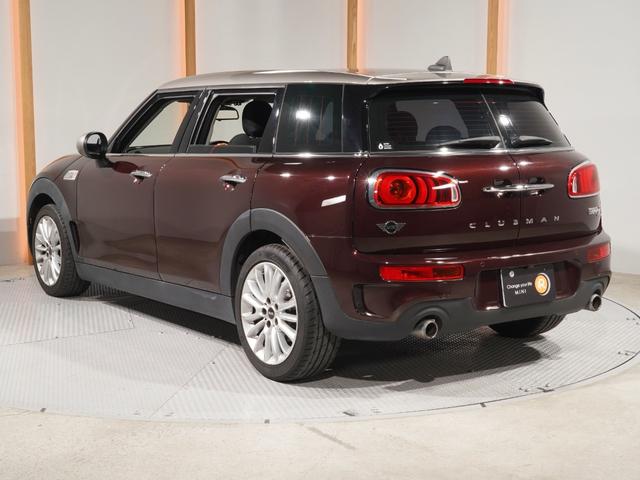 ＭＩＮＩ クーパーＳＤ　クラブマン　コンフォートアクセス　バックカメラ　リア障害物センサー　アクティブクルコン　ドライビングモード　スルーローディングシステム　衝突被害軽減ブレーキ　純正ナビ　ＥＴＣ２．０　整備付（10枚目）