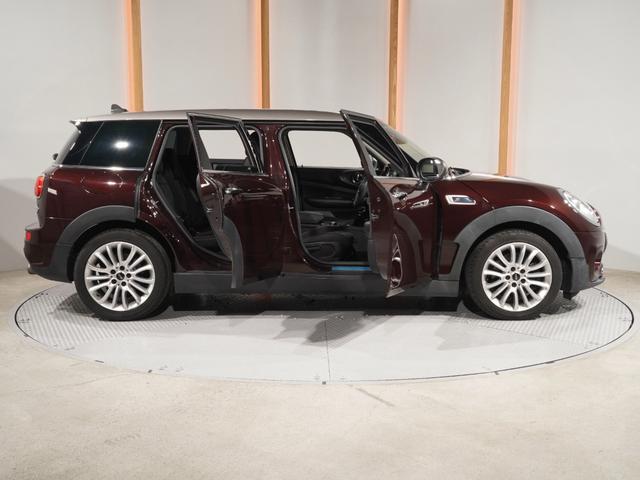 ＭＩＮＩ クーパーＳＤ　クラブマン　コンフォートアクセス　バックカメラ　リア障害物センサー　アクティブクルコン　ドライビングモード　スルーローディングシステム　衝突被害軽減ブレーキ　純正ナビ　ＥＴＣ２．０　整備付（24枚目）